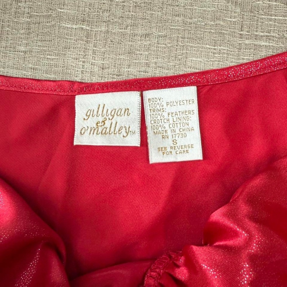 Gilligan & O'Malley Red Feather Trim Satin Slip Dress – Y2K Lingerie Nightie‎ - Picture 4 of 6